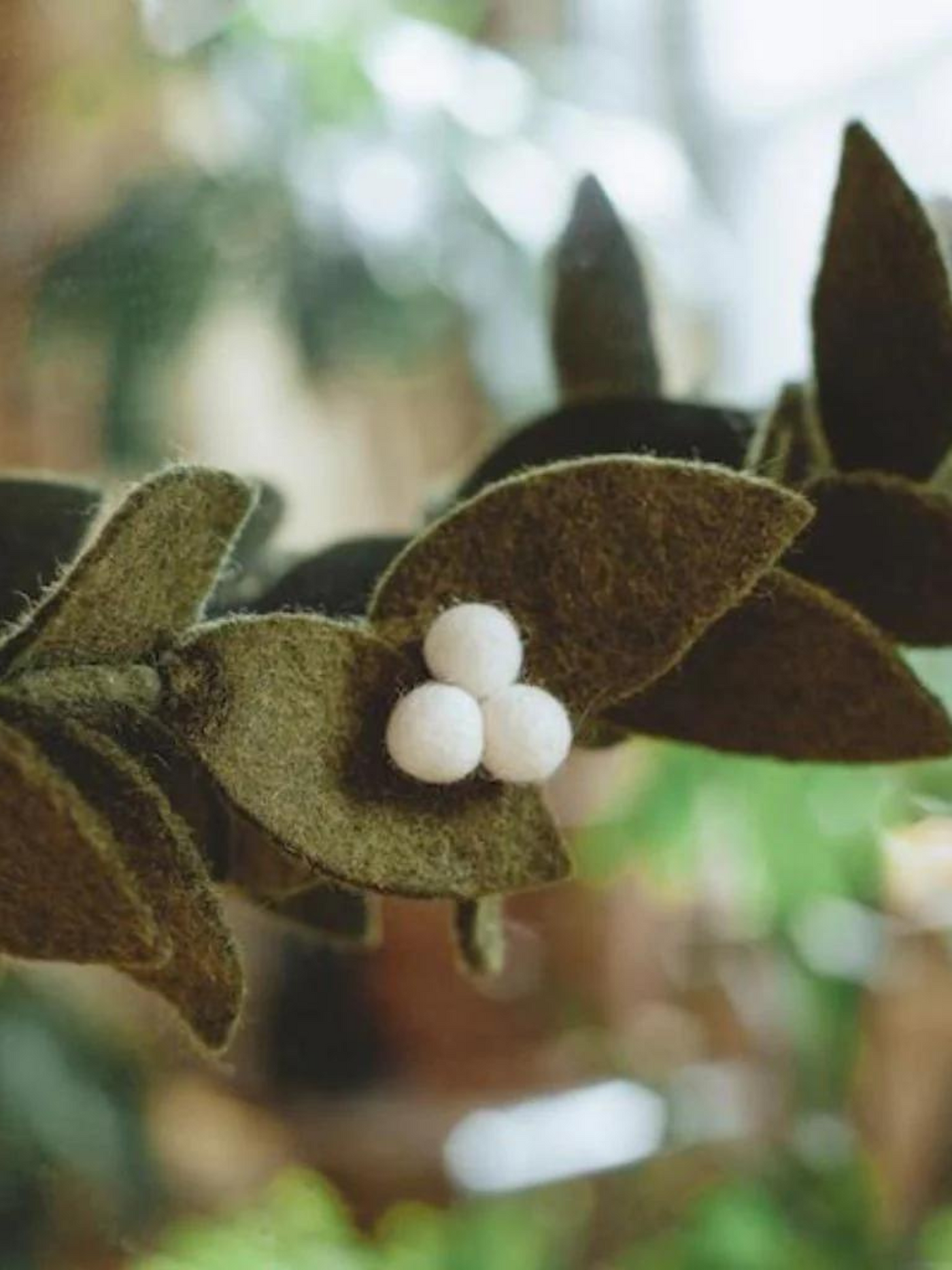 Felt Mistletoe Garland