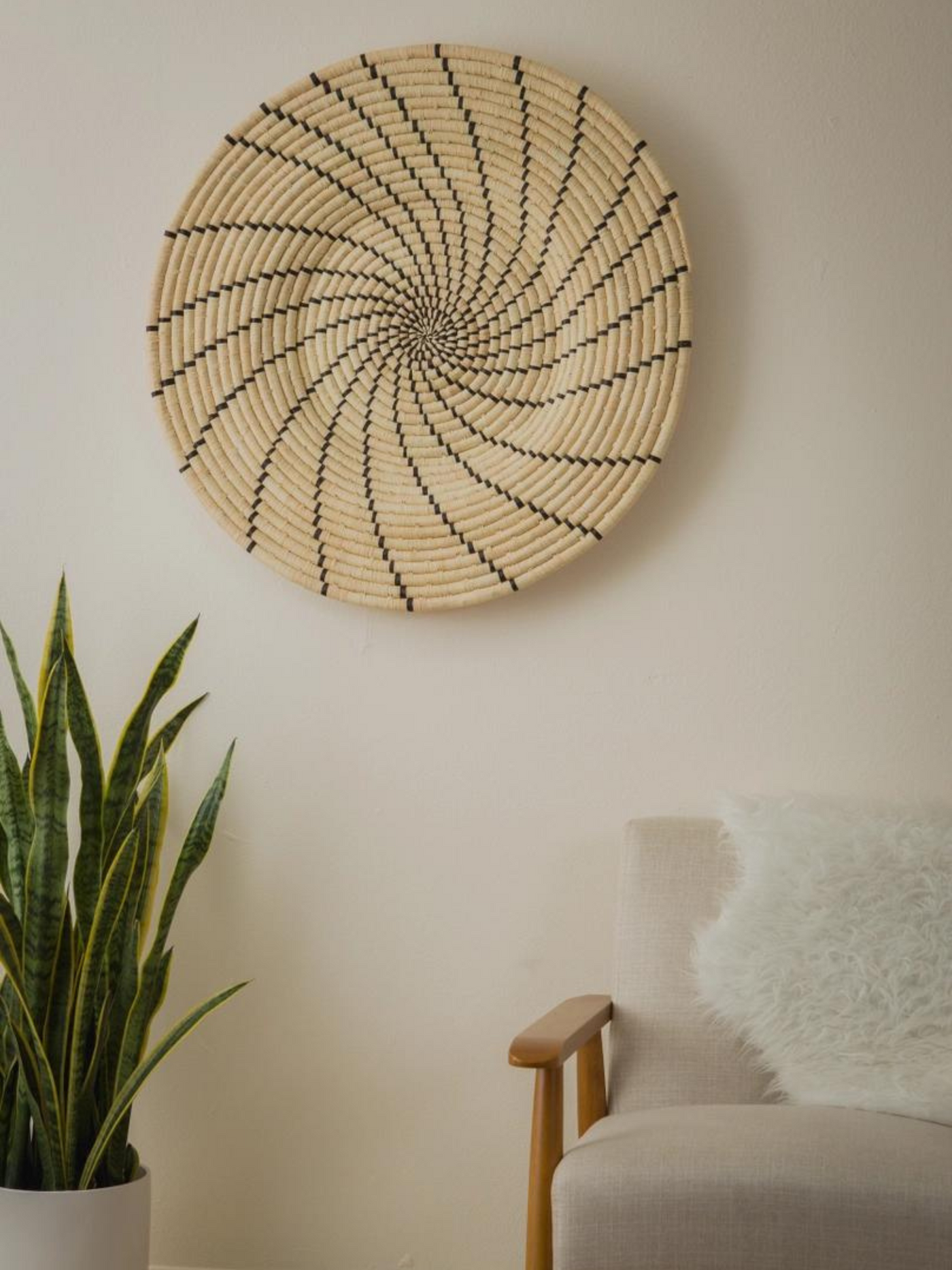 32" Jumbo Shujaa Woven Wall Art Plate (PICK UP OR LOCAL DELIVERY ONLY)