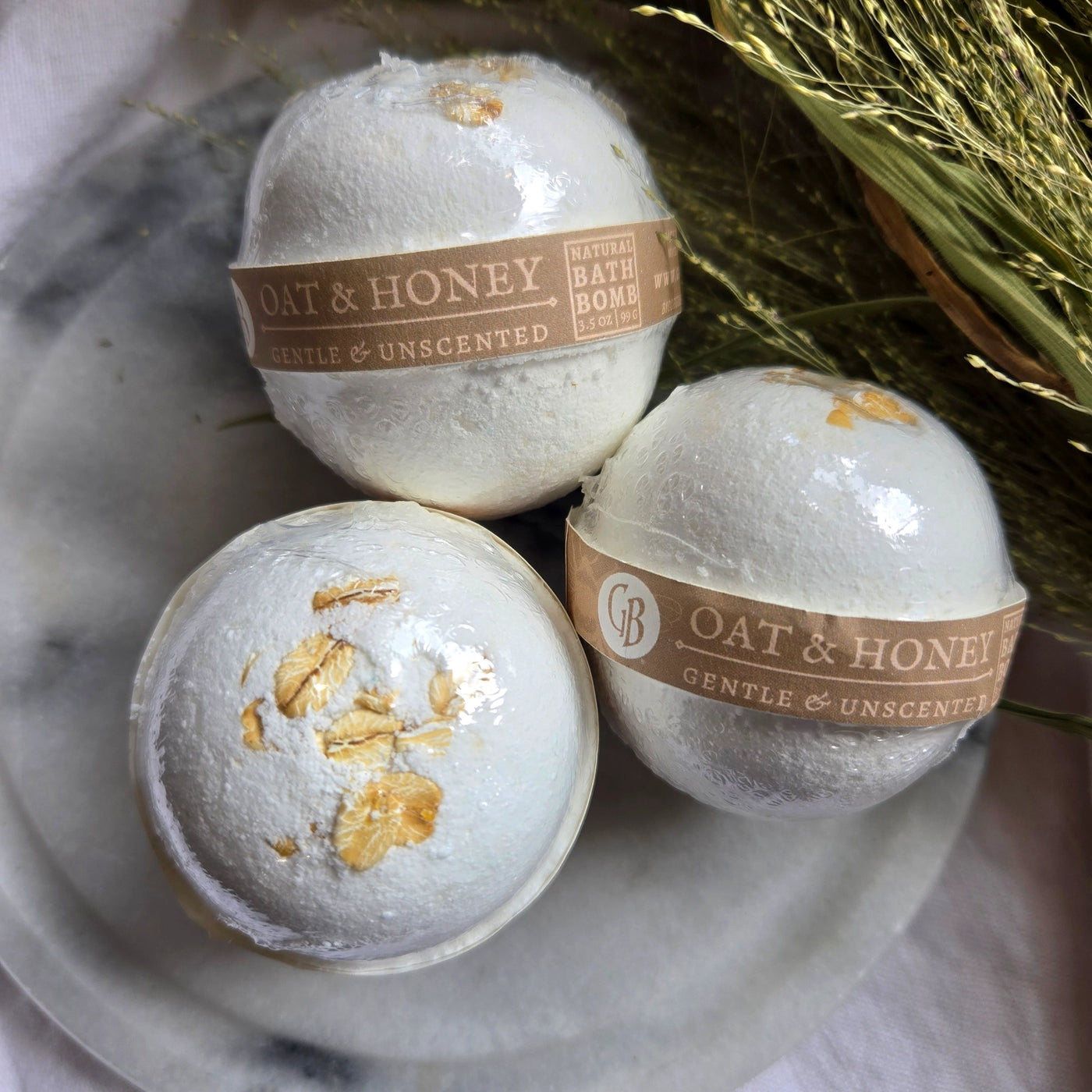 Oat and Honey Natural Bath Bomb