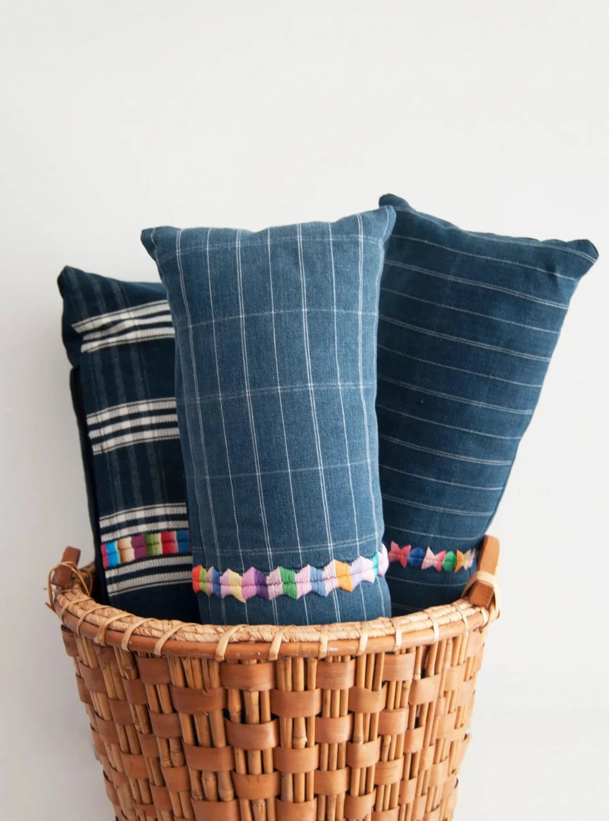 Guatemalan Randa Lumbar Cushion Cover