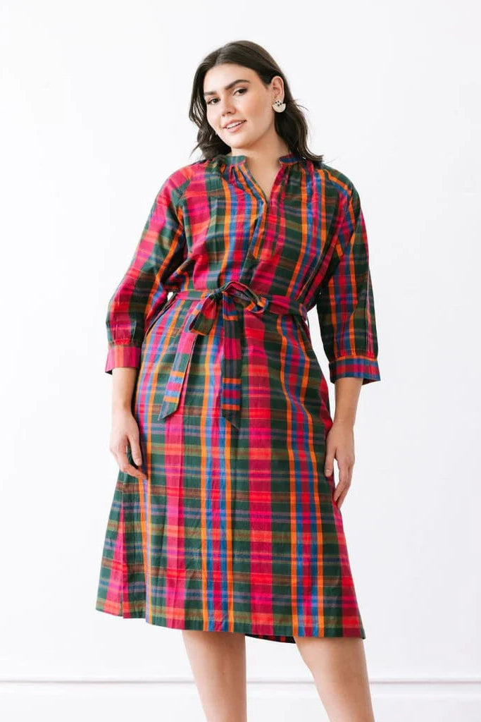 Que Paso Plaid Tejate Dress
