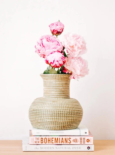 straw vase 