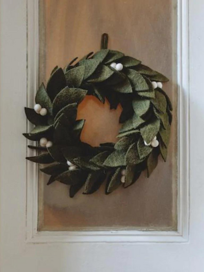 felt holiday wreath 