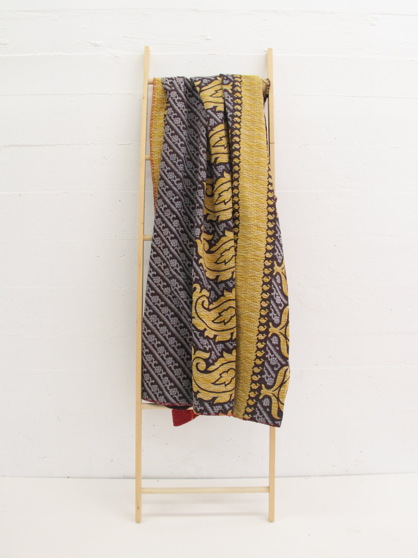 Surprise Vintage Kantha Quilt - Queen Size (Assorted Pattern)