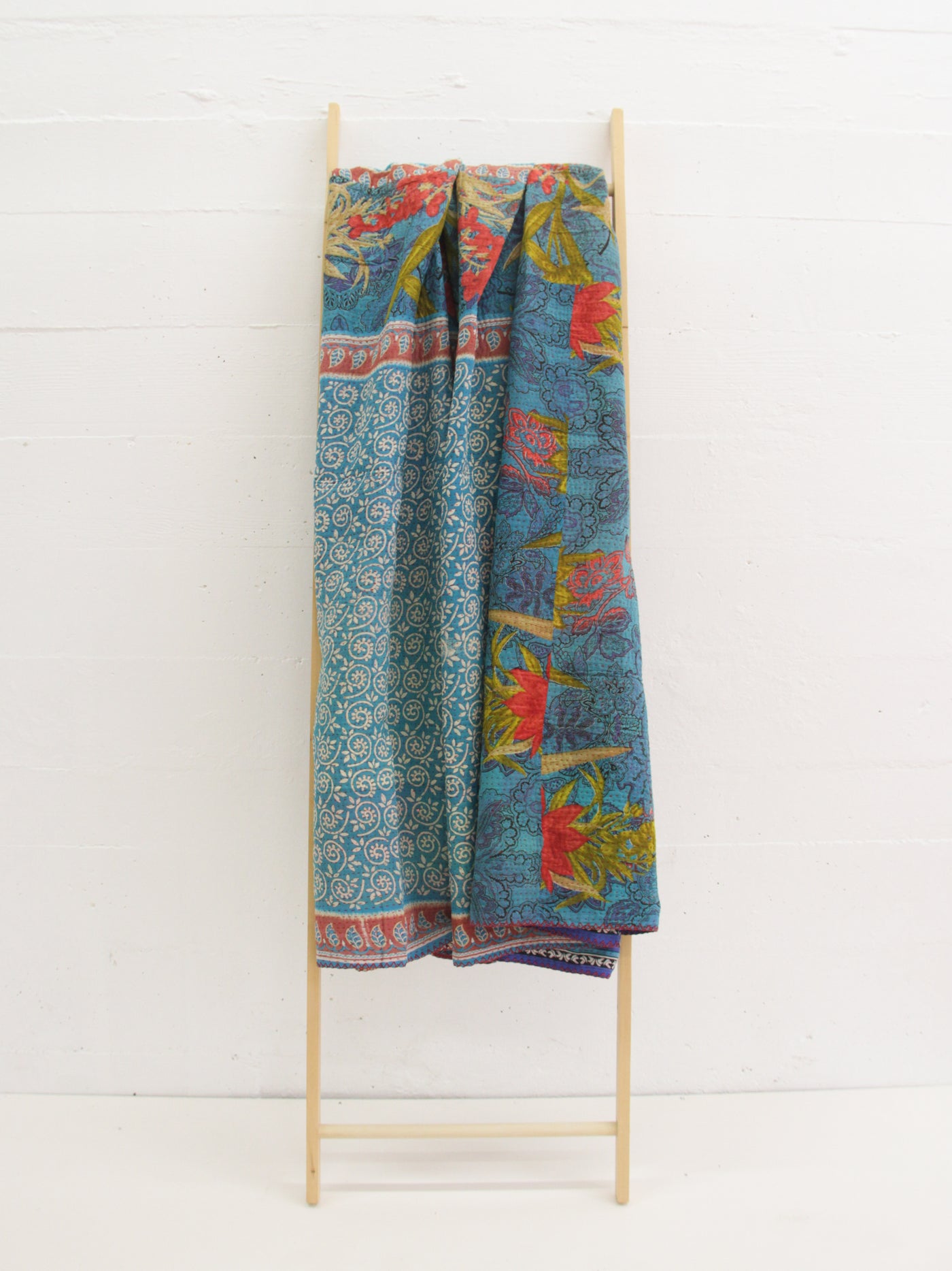 Surprise Vintage Kantha Quilt - Queen Size (Assorted Pattern)