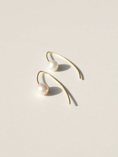 Pearl earrings 