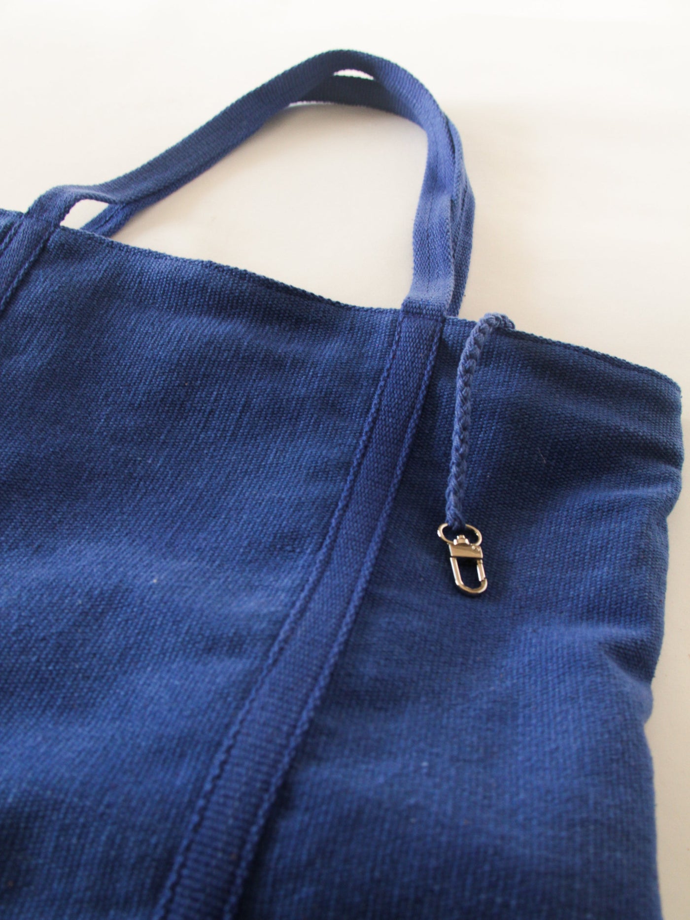 Cotton Zipped Beach Tote