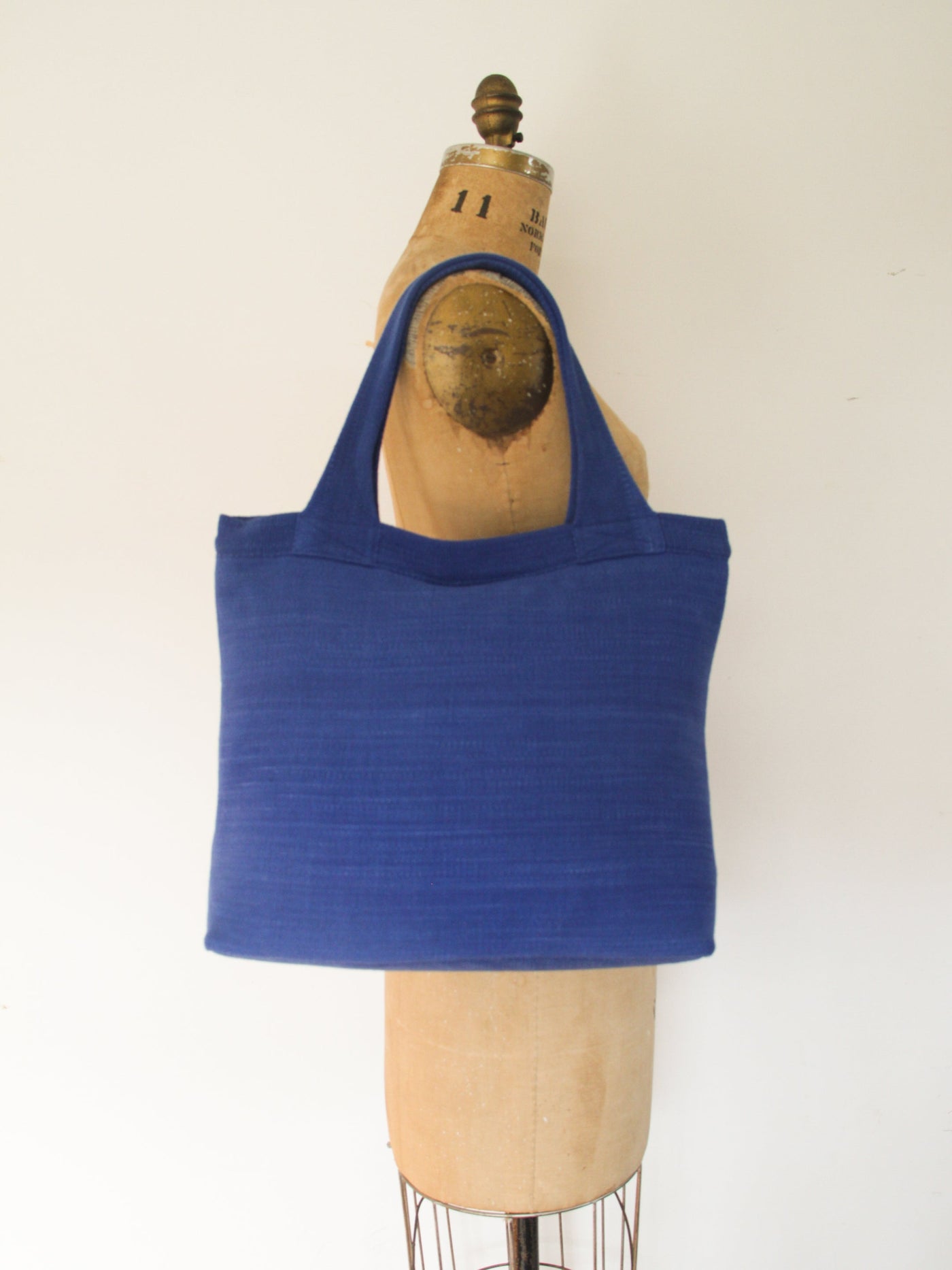 Zipped Picnic Tote - Two Colors